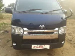 Toyota Regius 1998 Black