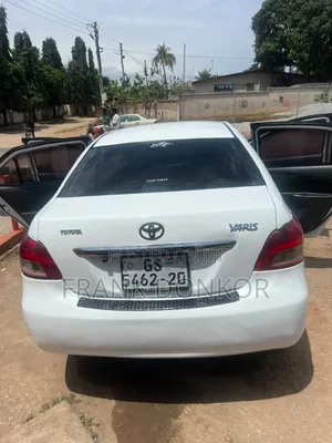 Toyota Yaris 2008 White