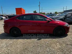 Hyundai Elantra 2017 Red