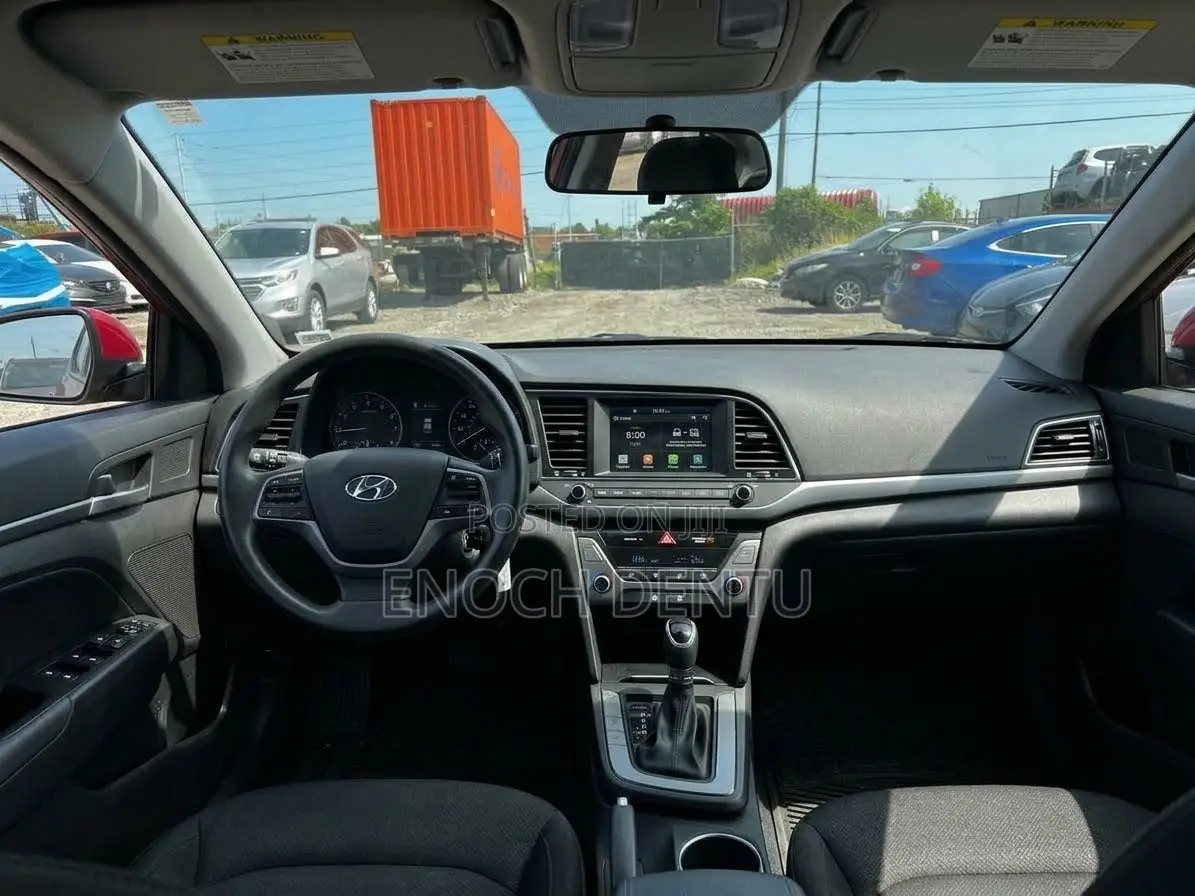 Hyundai Elantra 2017 Red