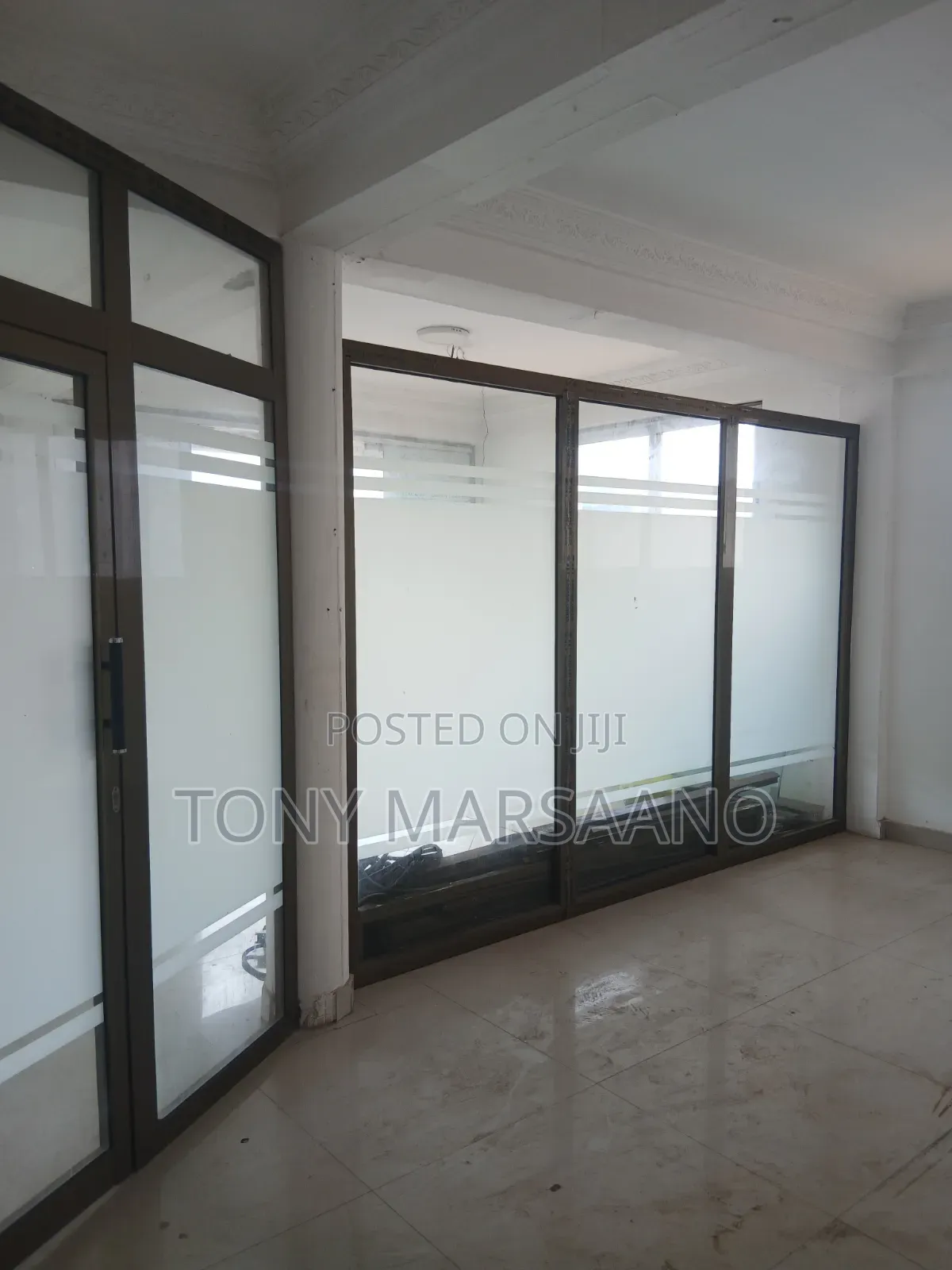 Double Shop for Rent at Westlegon