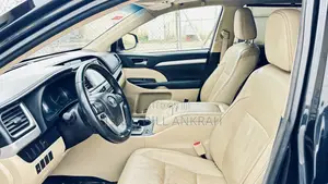 Toyota Highlander XLE V6 4x4 (3.5L 6cyl 6A) 2016 Black