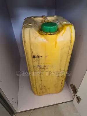 Fresh & Delicious Locally Made Zomi (Palm Oil) – Ready Today!