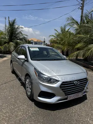 Hyundai Accent 2019 Silver