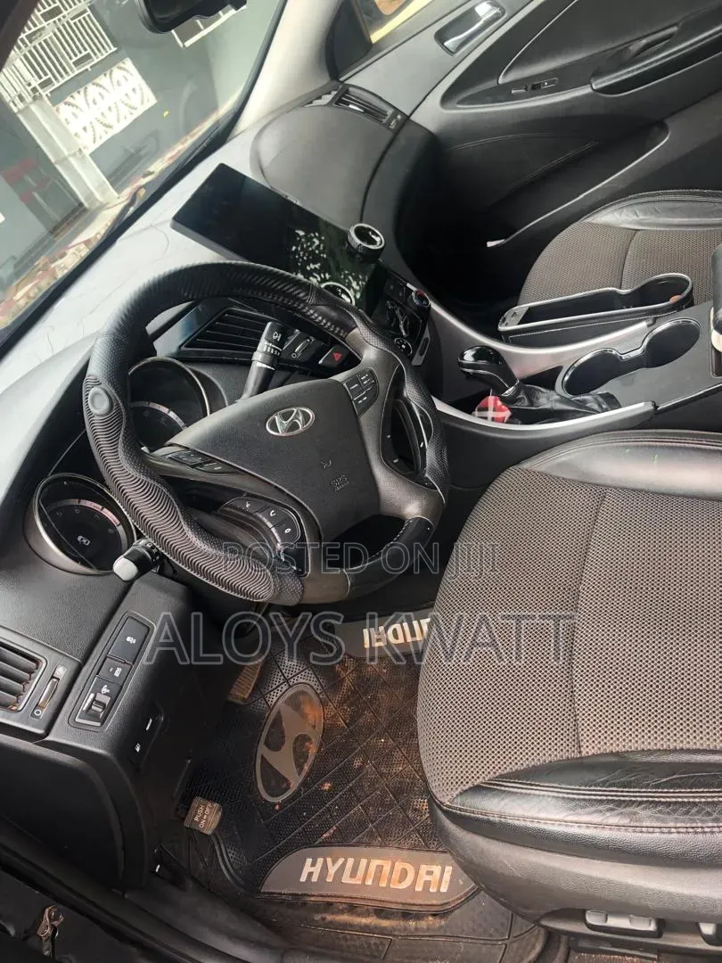 Hyundai Sonata 2012 Black