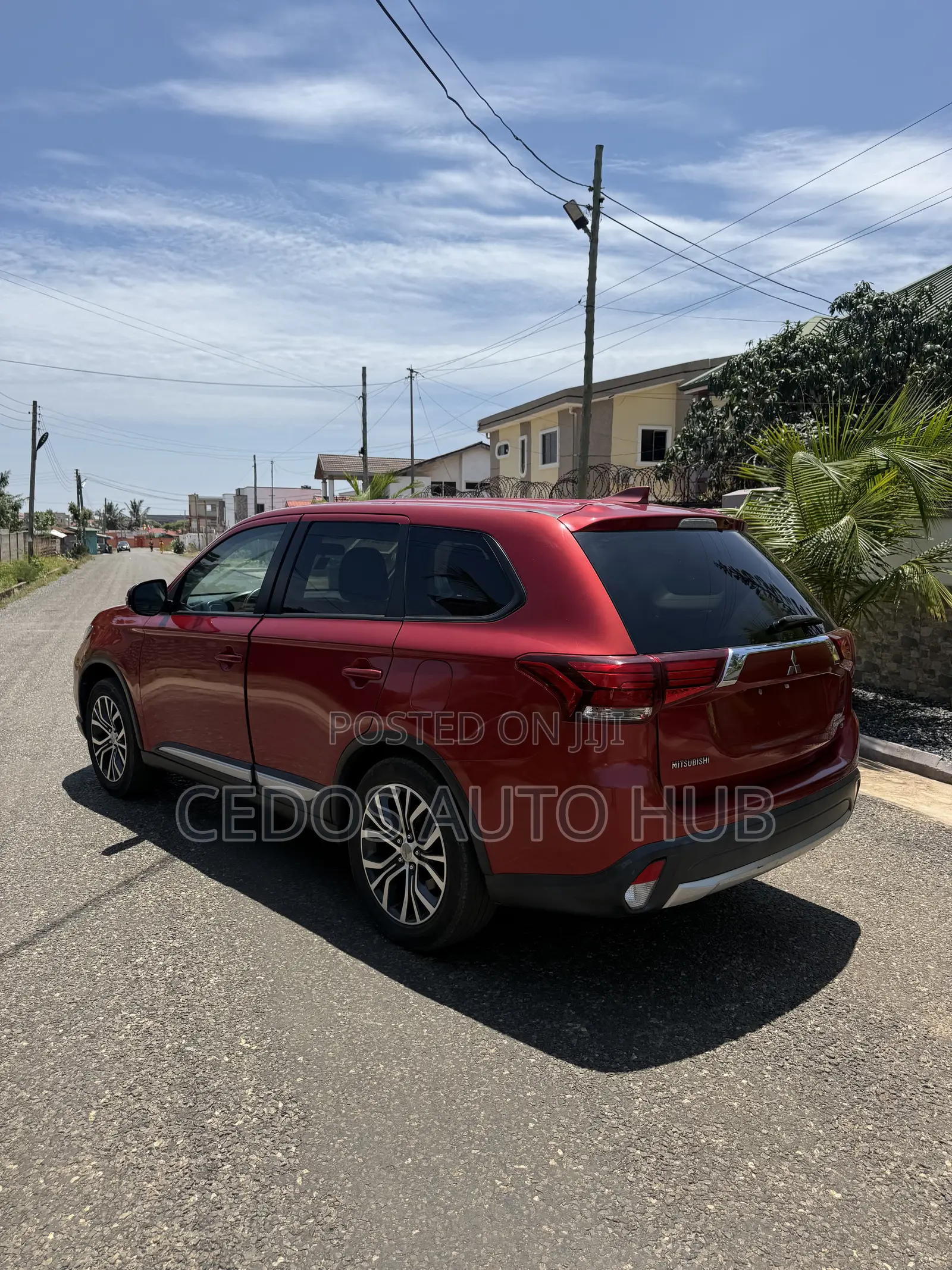Mitsubishi Outlander 2018 Red