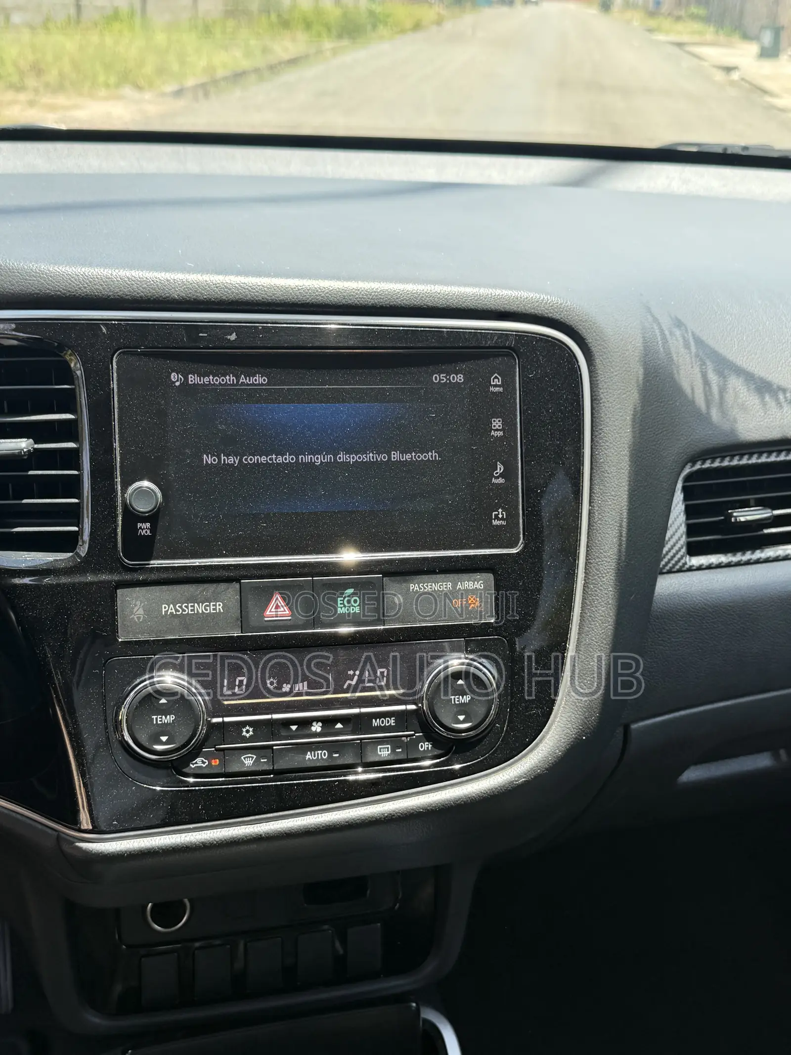 Mitsubishi Outlander 2018 Red