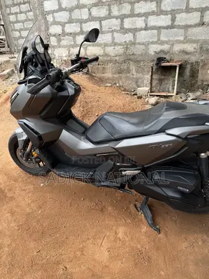 Honda 2024 Gray