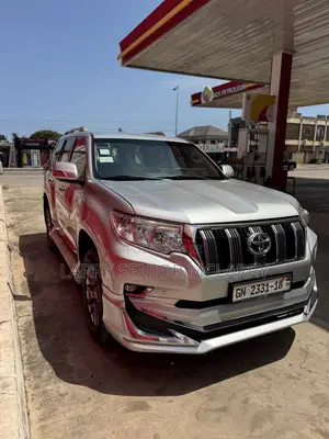Toyota Land Cruiser Prado 2.7 2018 Silver