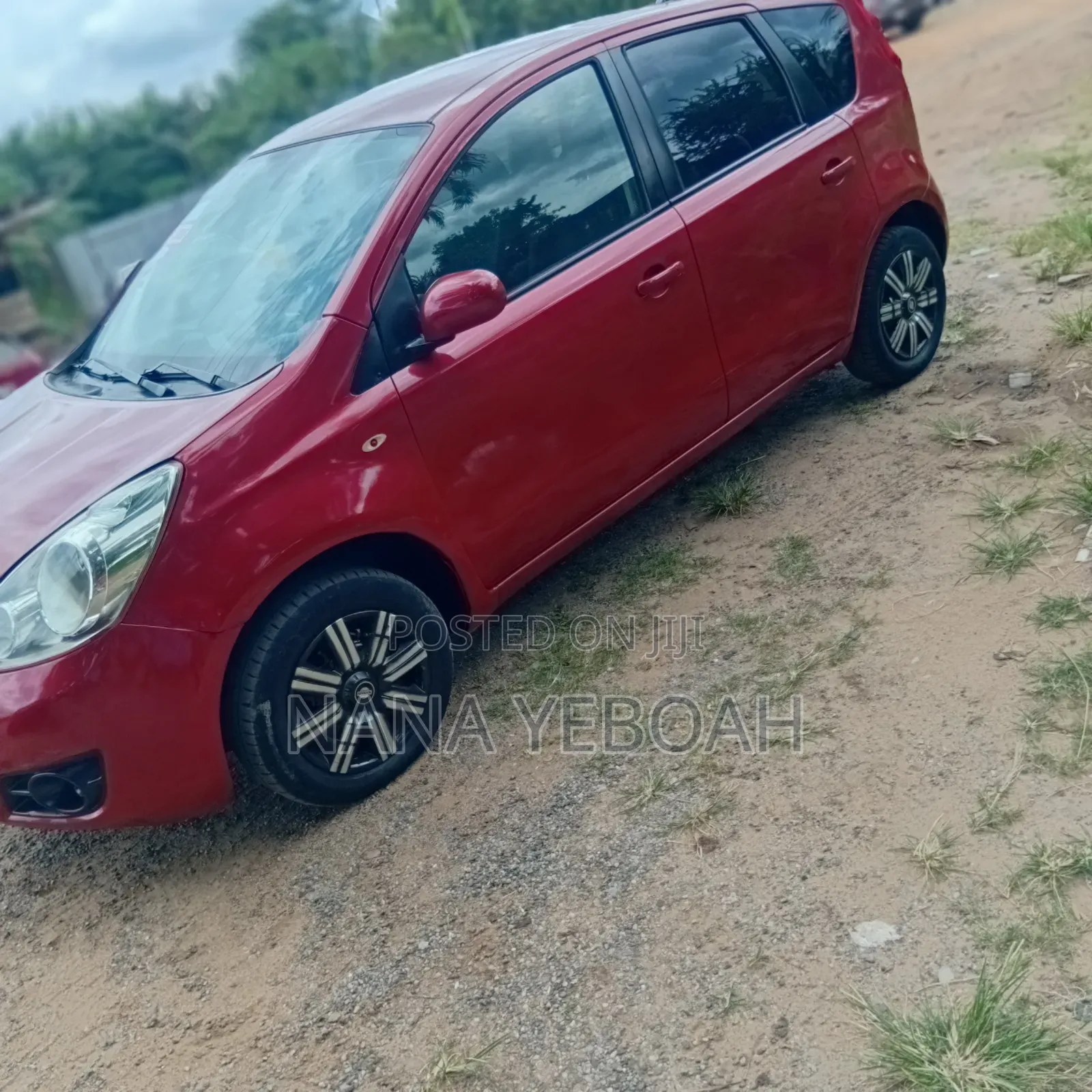 Nissan Note 1.6 Petrol 2013 Red