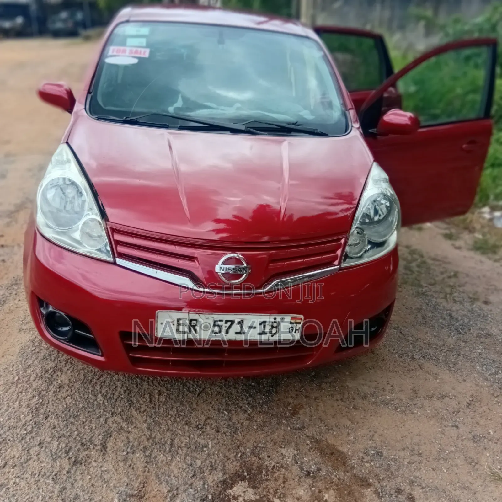 Nissan Note 1.6 Petrol 2013 Red