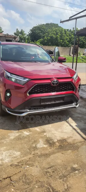 Toyota RAV4 2023 Red