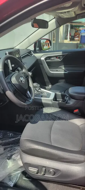 Toyota RAV4 2023 Red