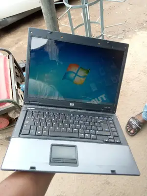 Laptop HP Compaq 6715s 4GB Intel Core 2 Duo HDD 128GB