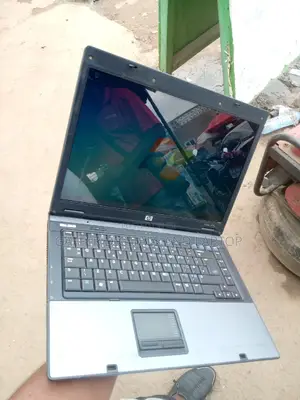 Laptop HP Compaq 6715s 4GB Intel Core 2 Duo HDD 128GB