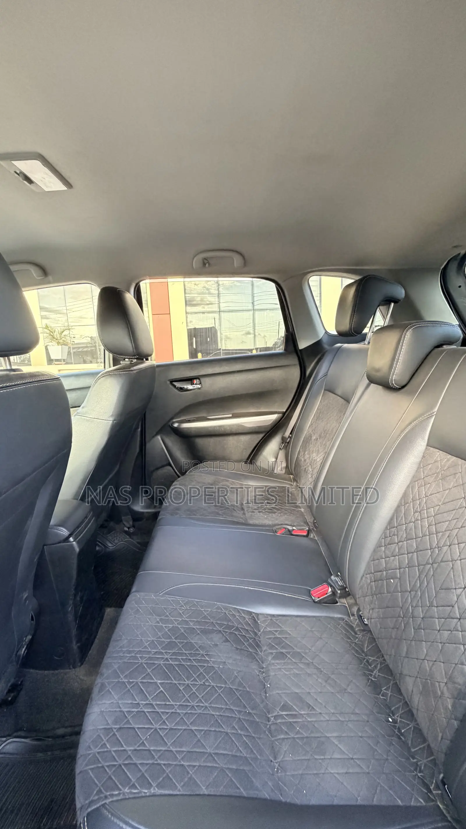 Suzuki Vitara 2021 Silver