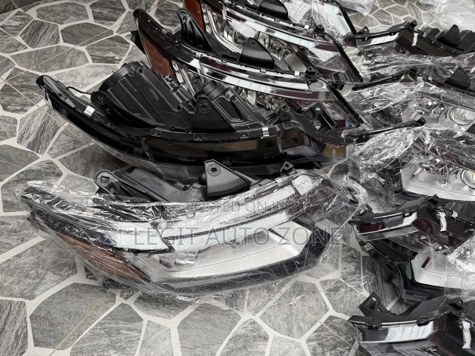 Mitsubishi Outlander 2018,2017,2019,2020, Headlight Available