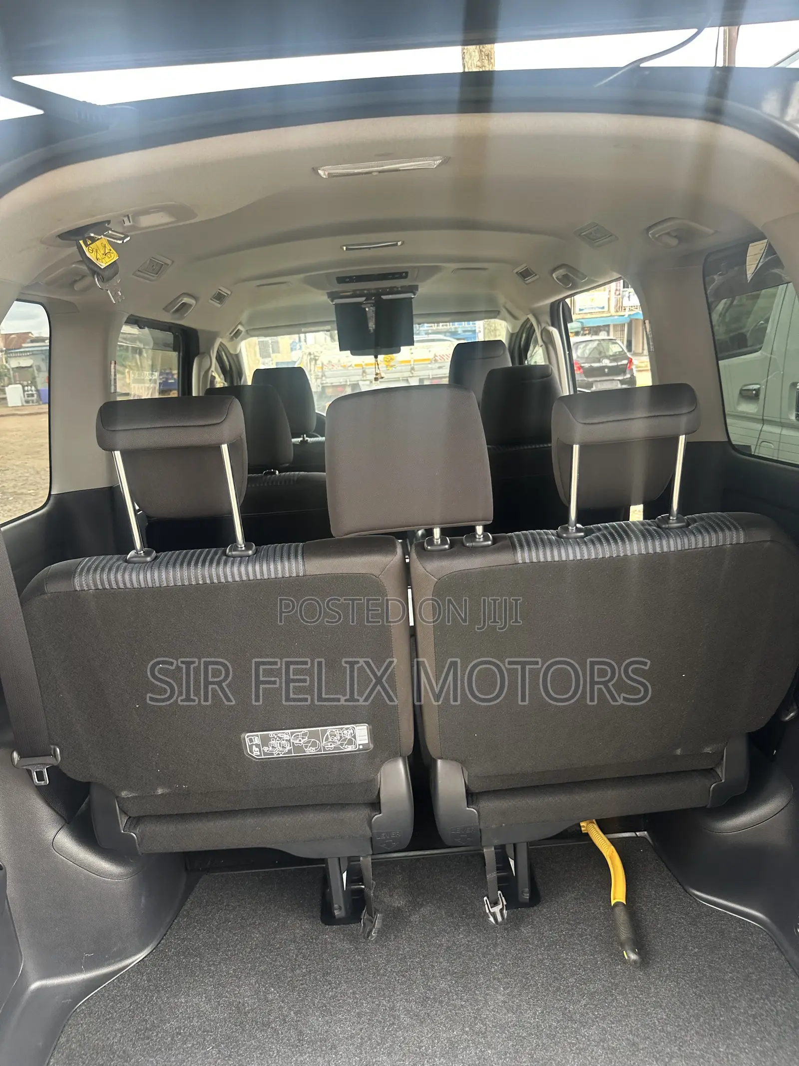 Toyota Voxy X 4WD 8-Seater 2015 Black