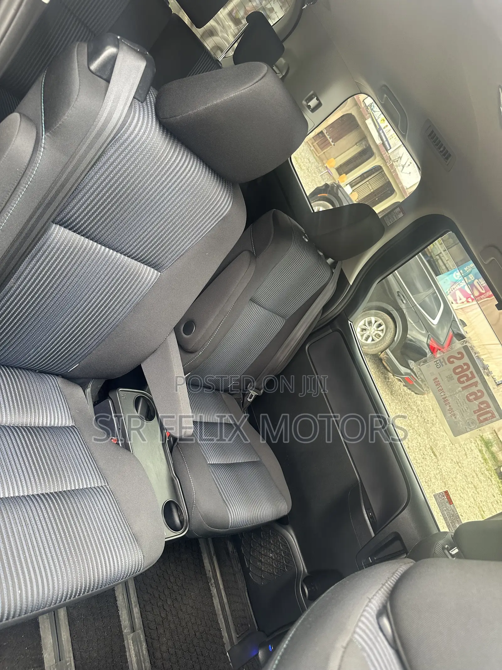 Toyota Voxy X 4WD 8-Seater 2015 Black