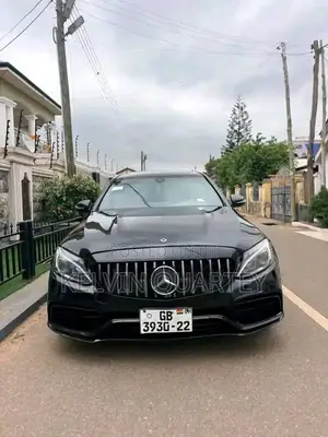 Mercedes-Benz C300 2016 Black