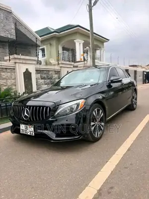 Mercedes-Benz C300 2016 Black