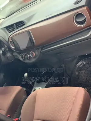 Toyota Vitz 2014 Brown