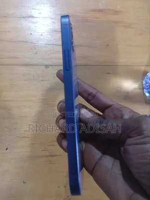 Apple iPhone 12 64 GB Blue