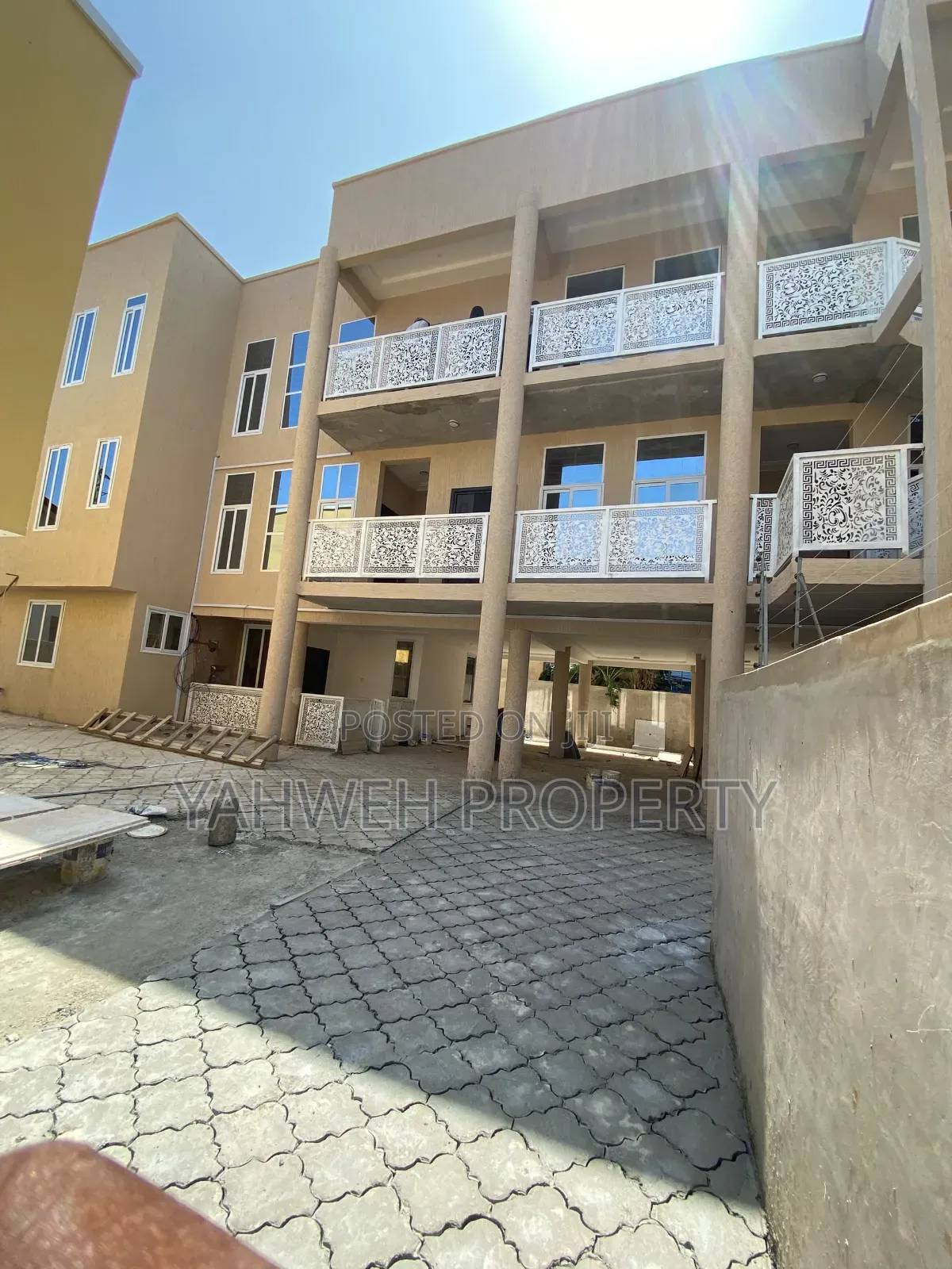 2bdrm Apartment in Spintex Kotobabi, Baatsona Total for rent