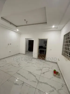 1bdrm Room & Parlour in New Lgn Adenta for rent