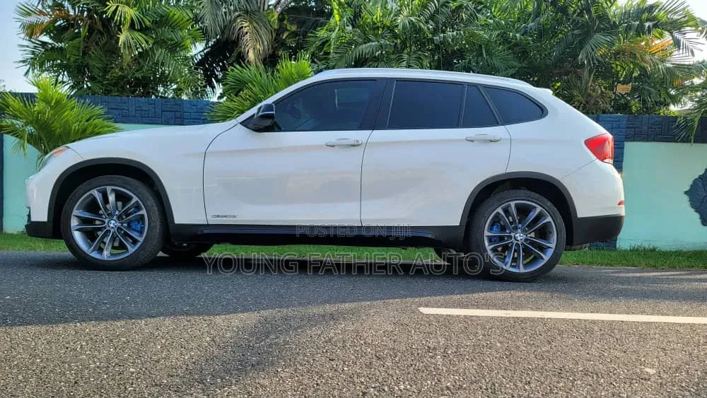 BMW X1 sDrive28i 4dr SUV (2.0L 4cyl Turbo 8A) 2014 White