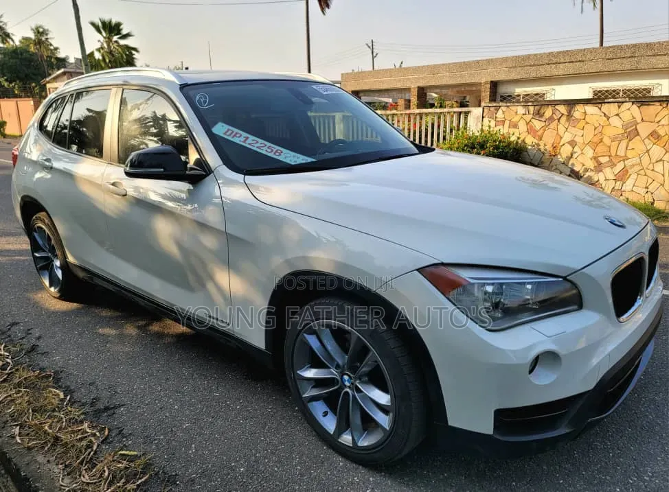 BMW X1 sDrive28i 4dr SUV (2.0L 4cyl Turbo 8A) 2014 White