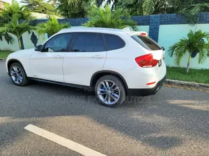 BMW X1 sDrive28i 4dr SUV (2.0L 4cyl Turbo 8A) 2014 White
