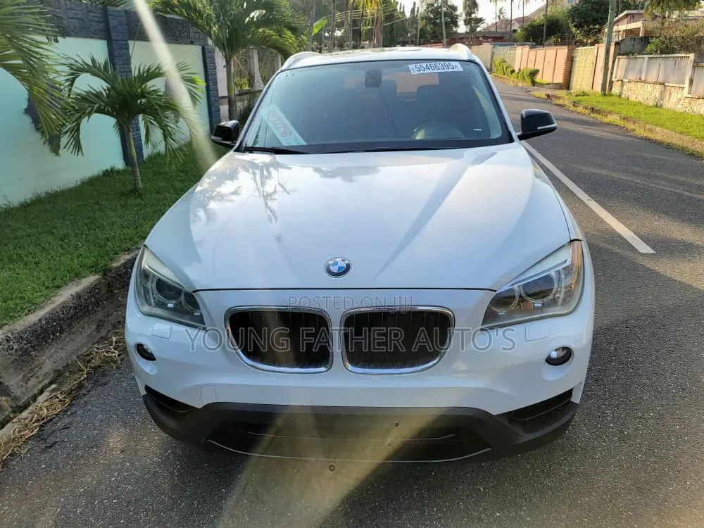 BMW X1 sDrive28i 4dr SUV (2.0L 4cyl Turbo 8A) 2014 White