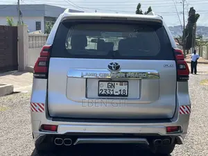 Toyota Land Cruiser Prado 4.0 Petrol GX-R 2018 Silver