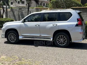 Toyota Land Cruiser Prado 4.0 Petrol GX-R 2018 Silver