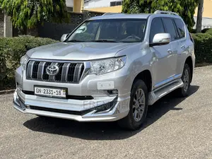 Toyota Land Cruiser Prado 4.0 Petrol GX-R 2018 Silver