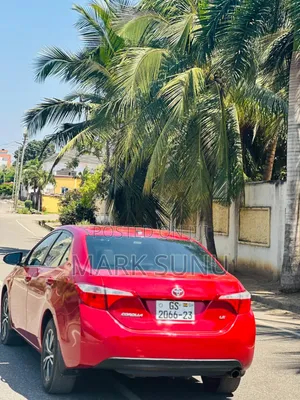 Toyota Corolla 2016 Red