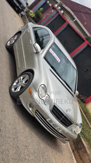 Mercedes-Benz C240 2005 Gray