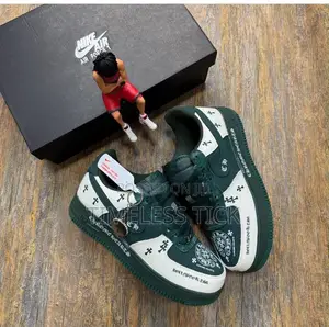 Nike Sneakers