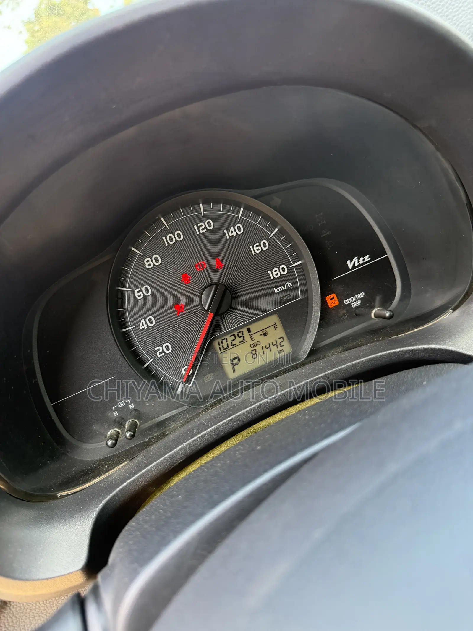 Toyota Vitz 1.3 FWD 5dr 2012 Black