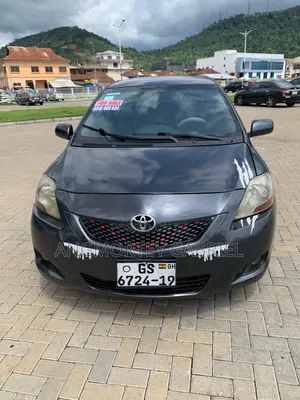 Toyota Yaris 2010 Black