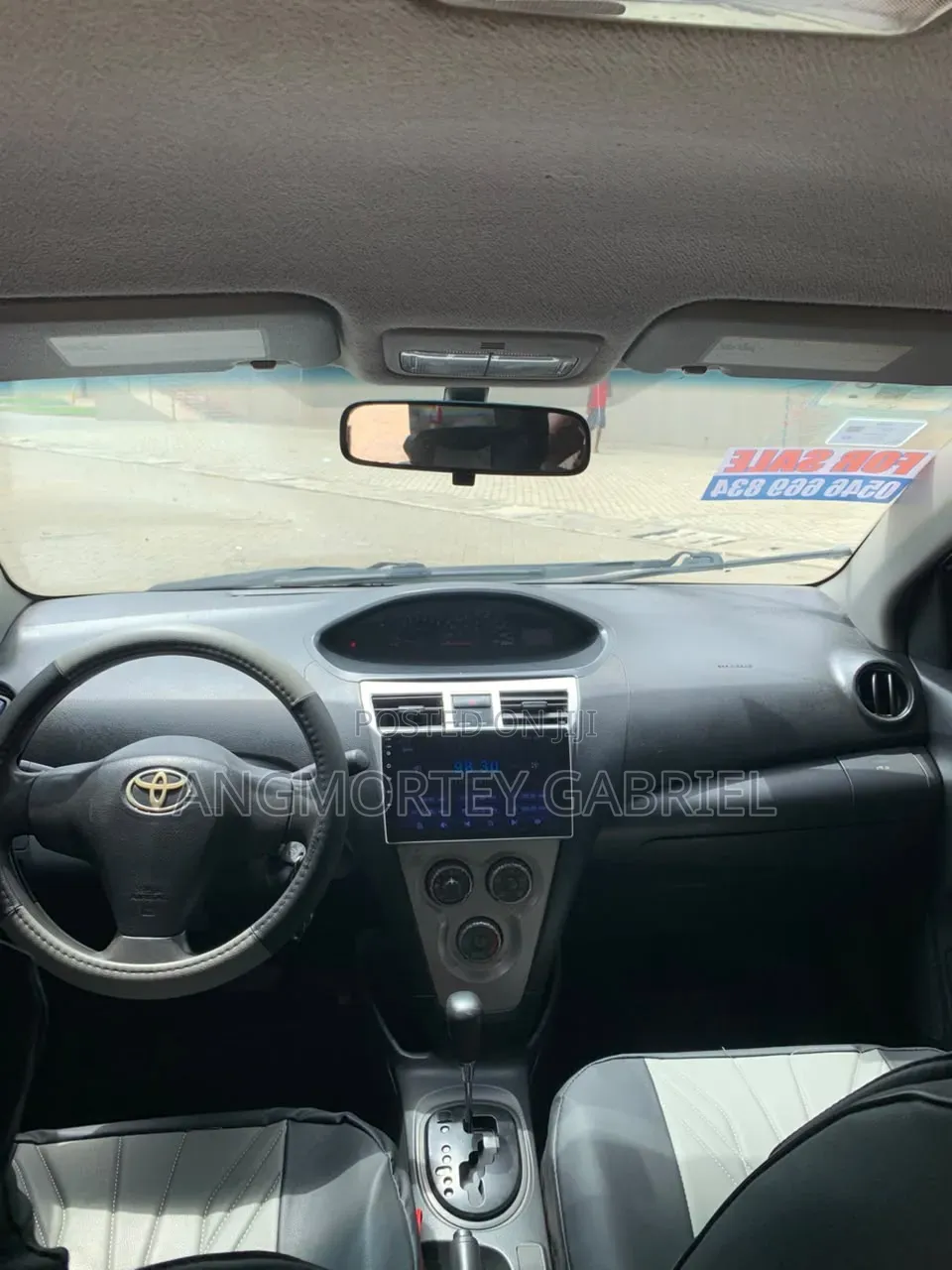 Toyota Yaris 2010 Black