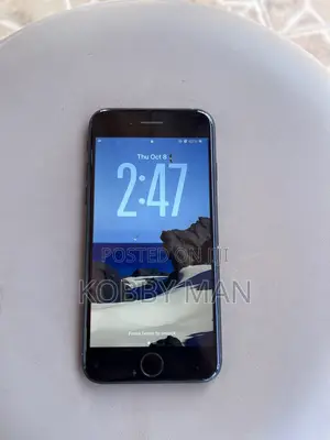 Apple iPhone SE (2022) 64 GB Graphite