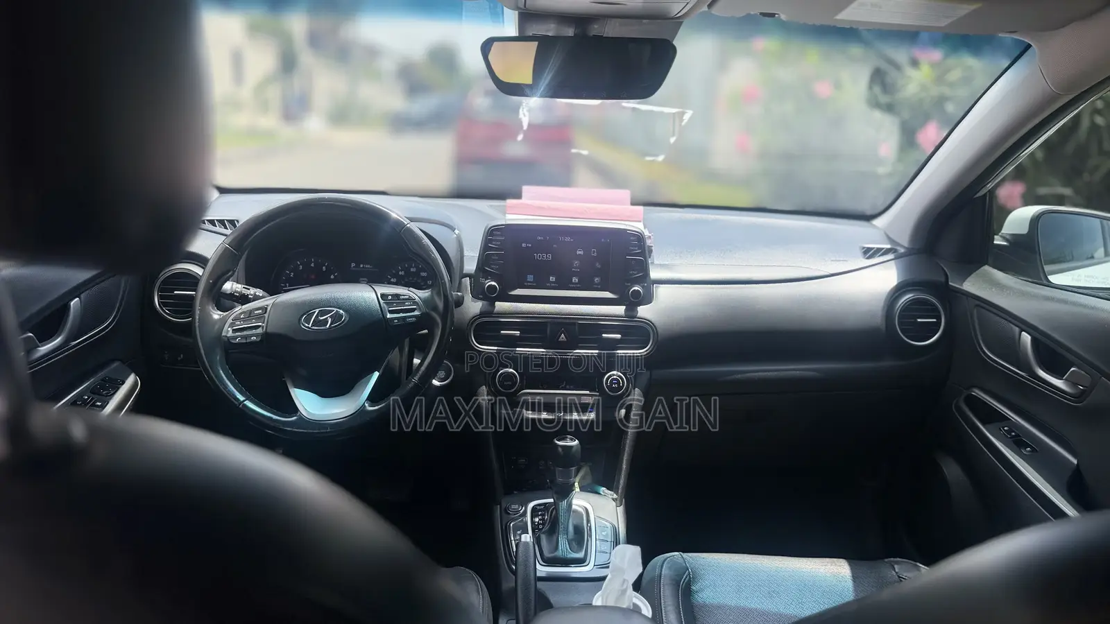 Hyundai Kona Limited 2021 White