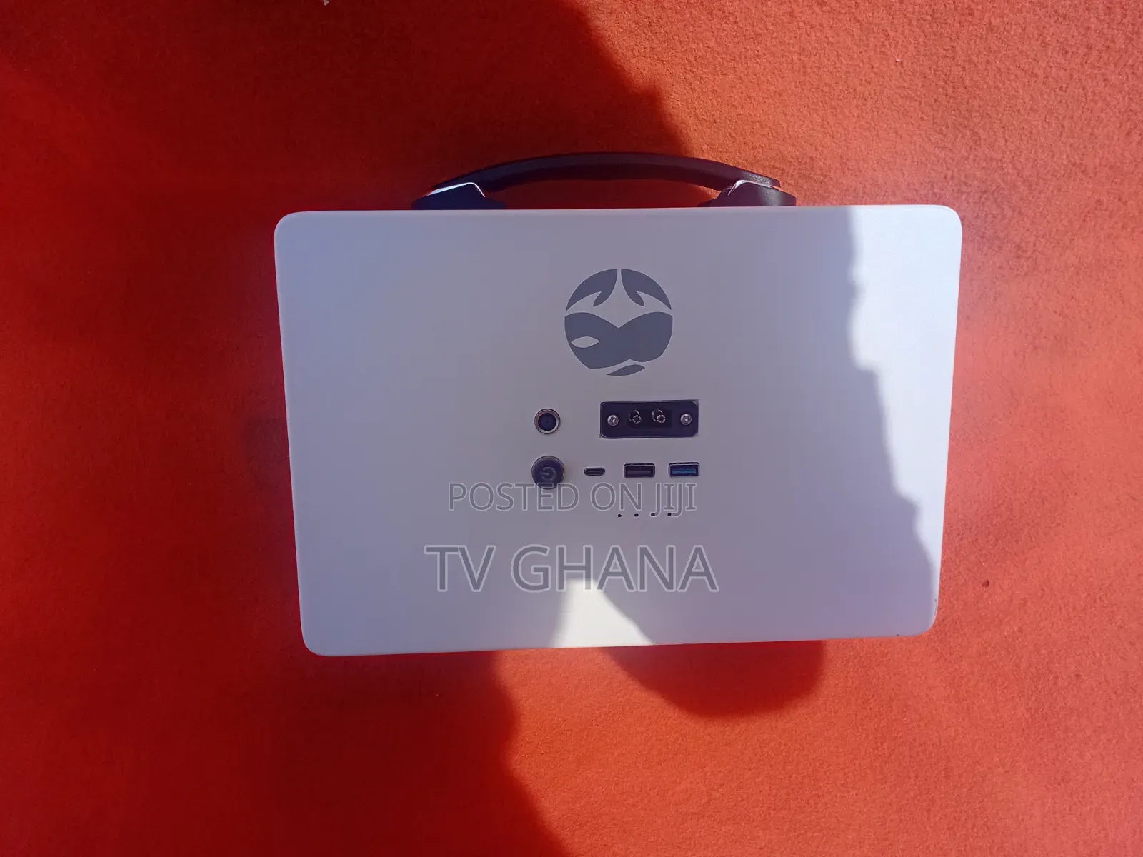 NEO_EARTH 300W Portable Power Station – Modern Backup Power Solution