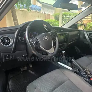 Toyota Corolla LE 4dr Sedan (1.8L 4cyl CVT) 2017 Brown