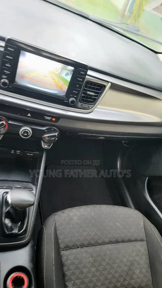 Kia Rio S Hatchback 2019 Gray