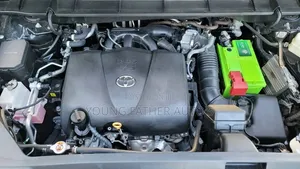 Toyota Highlander XLE 2022 Black