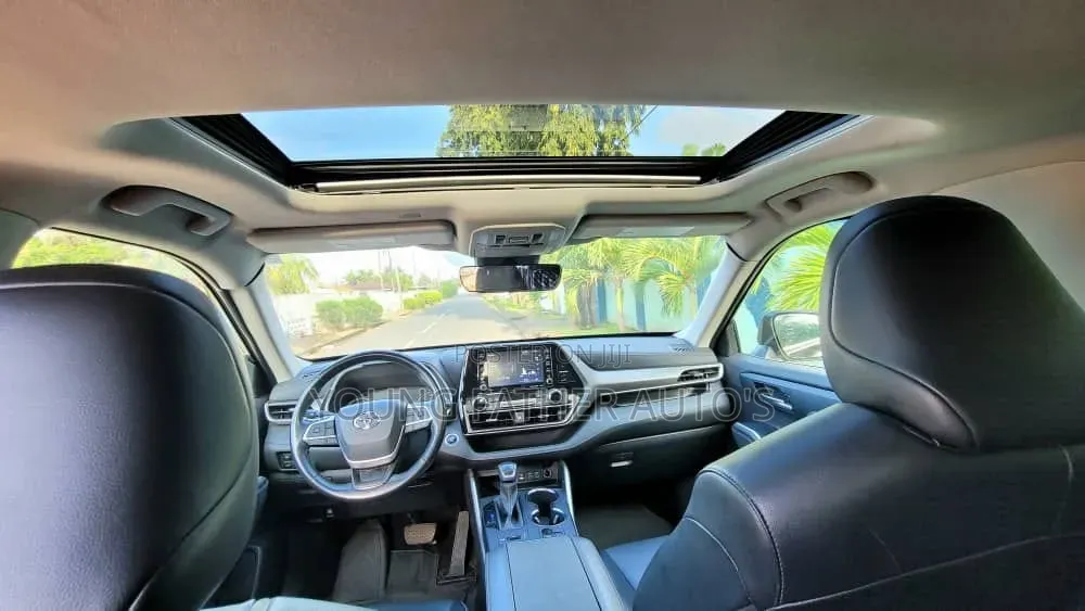 Toyota Highlander XLE 2022 Black