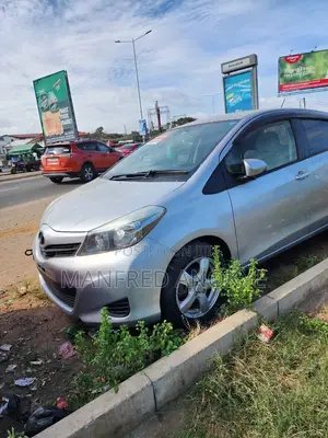 Toyota Vitz 2013 Gray